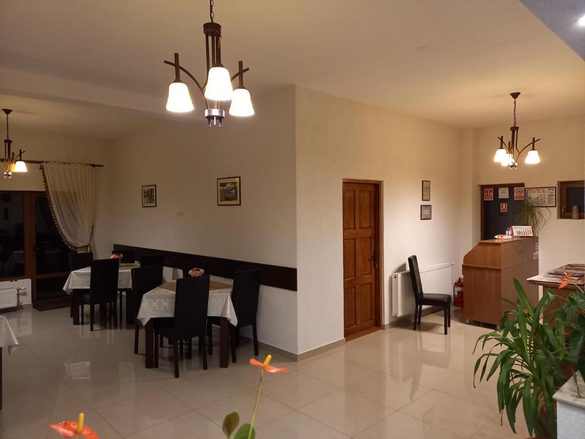 Hotel Casa Eldorado à Sovata Extérieur photo