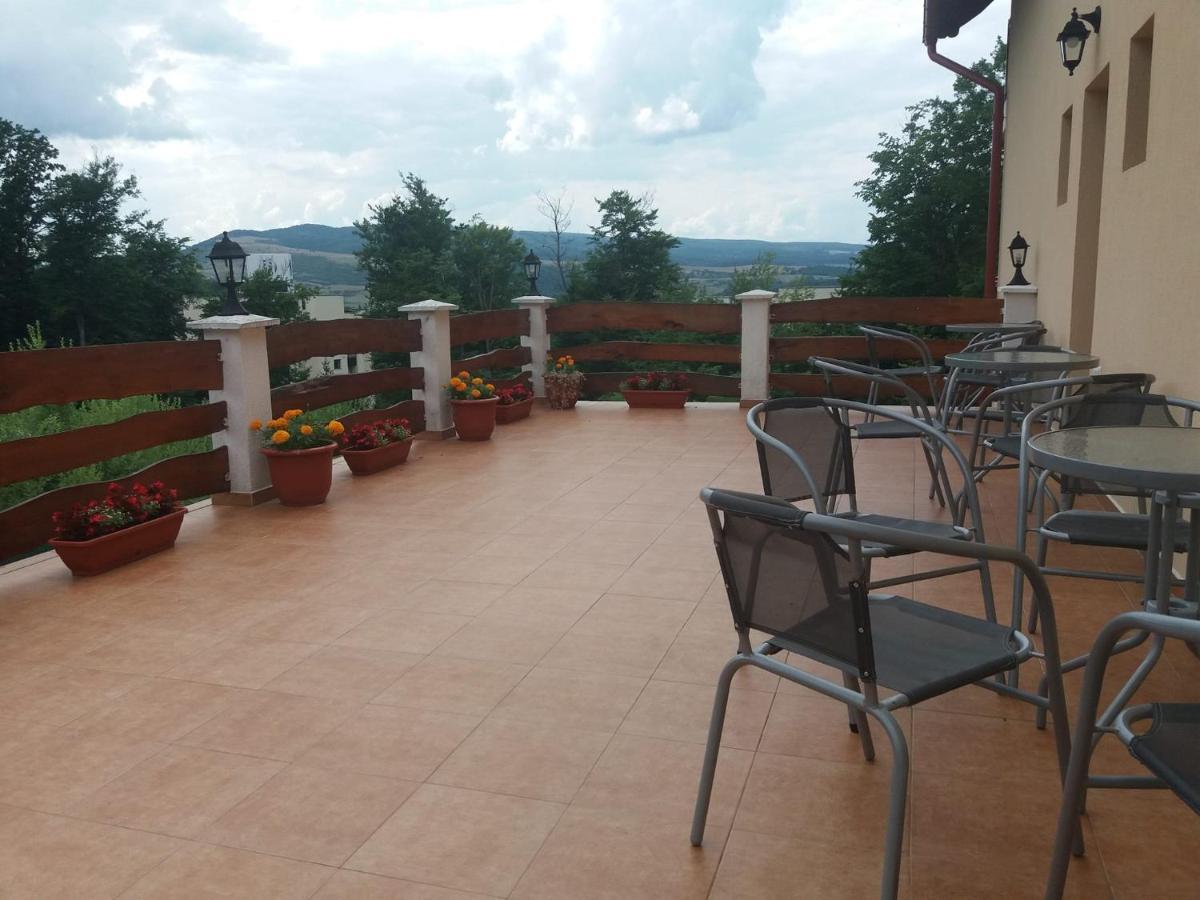 Hotel Casa Eldorado à Sovata Extérieur photo