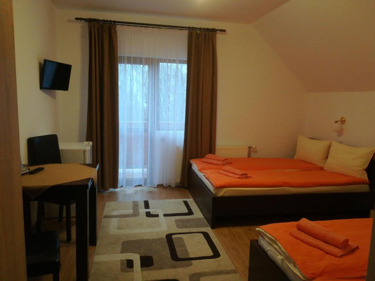 Hotel Casa Eldorado à Sovata Extérieur photo